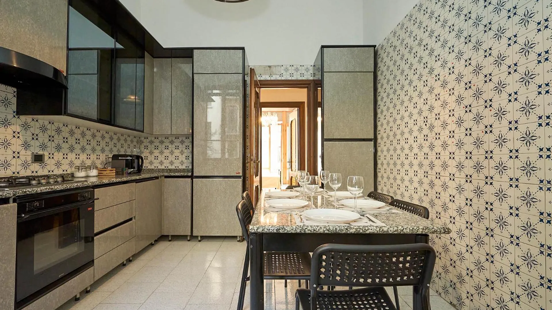 Apartament Vintage House - 2 Minutes Walk From Central Station Mediolan Włochy