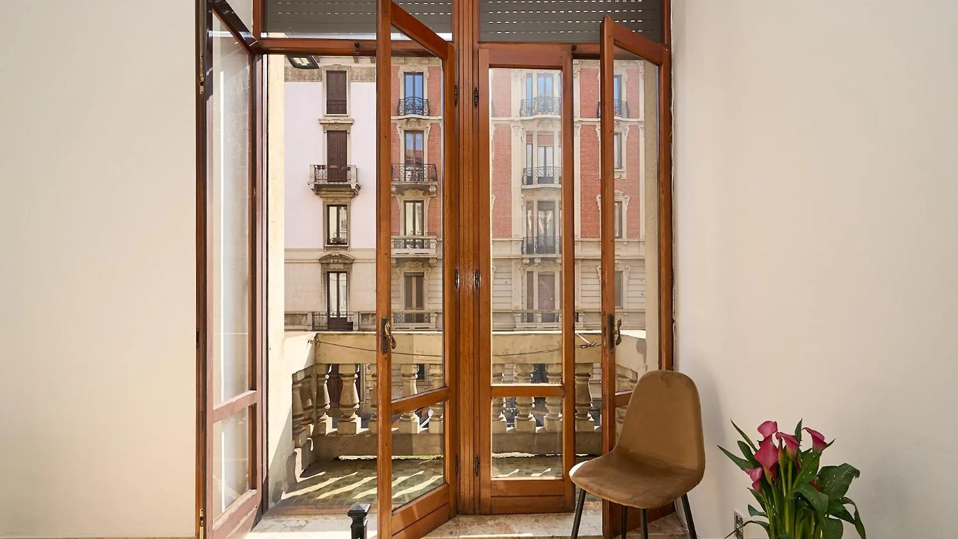 Apartament Vintage House - 2 Minutes Walk From Central Station Mediolan